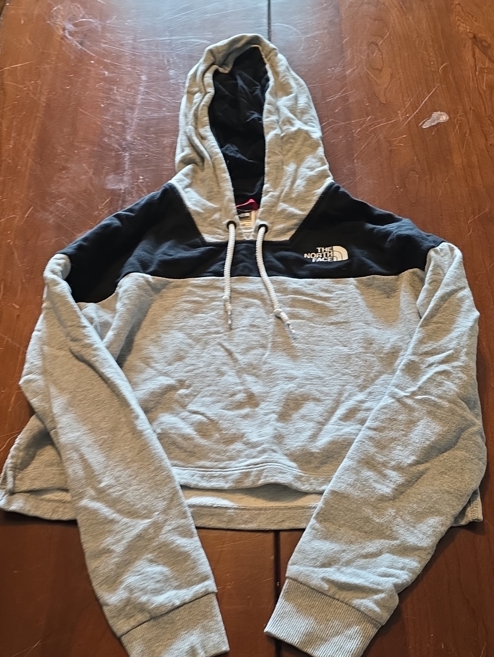 The North Face Gray & Black Pullover Cropped Hoodie